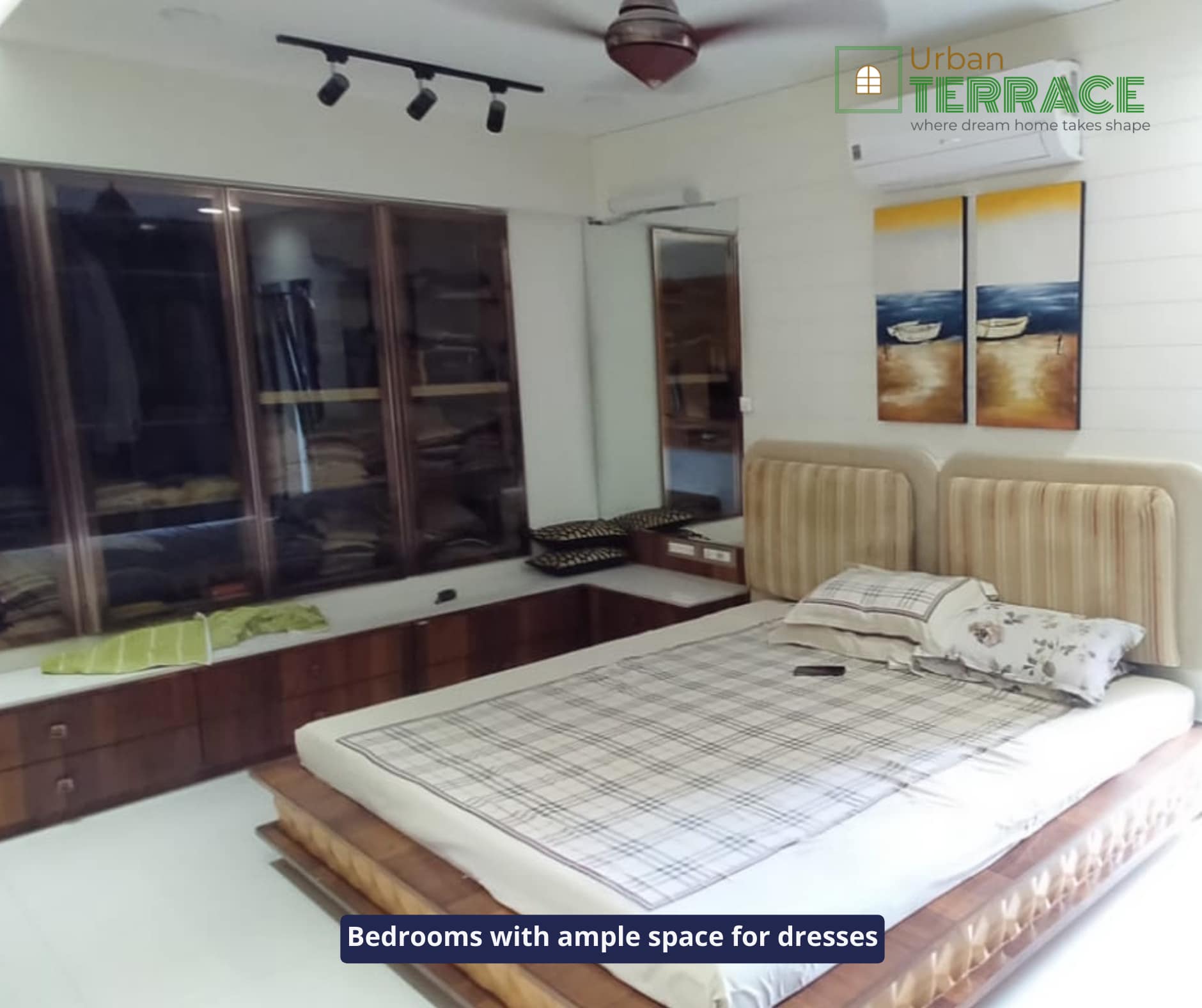 bedrooms with ample space for dresses at grand 4bhk flat